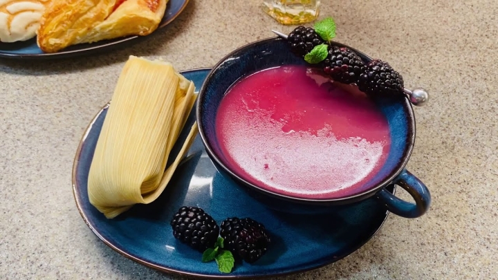 Atole de zarzamora para disfrutar en las mañanas frías, ¡te encantará!