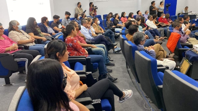 Los integrantes de la unidad académica participaron en la presentación del tercer informe de su directora.