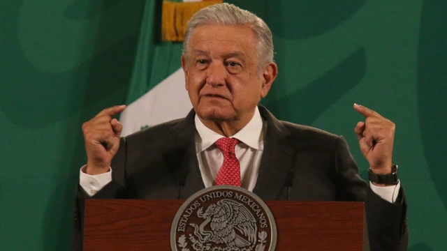 AMLO blindará obras de su gobierno contra privatización.