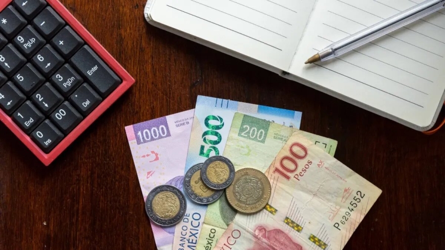 Morena propone aumentar el aguinaldo al doble en México