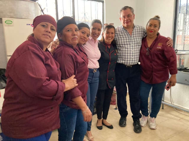 Opera Gobierno de Jiutepec siete comedores comunitarios