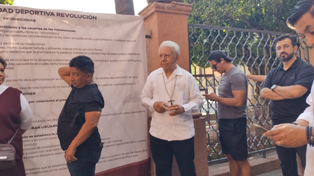 Acude obispo de la Diócesis de Cuernavaca a emitir su voto