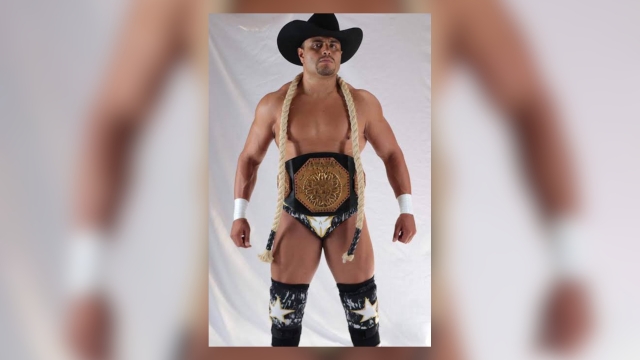 Texano Jr., se presenta en la Arena Cri Cri