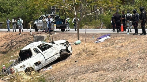 Mueren cinco turistas del Edomex en accidente rumbo a Acapulco