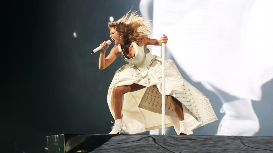 Taylor Swift renueva su gira 'The Eras Tour' con set de 'The tortured poets department'