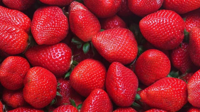 ¿Cómo elegir las mejores fresas? 5 trucos para que te toquen las más ricas