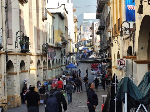La Coalición de Comerciantes reconoció la falta de acuerdos con las autoridades para instalar puestos en calles como Guerrero. 