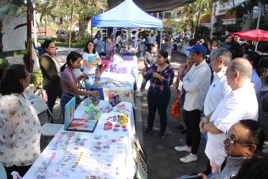 Inaugura alcalde capitalino 'Mercadito incluyente'