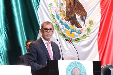 Edgar Amador Zamora es ratificado como nuevo secretario de Hacienda