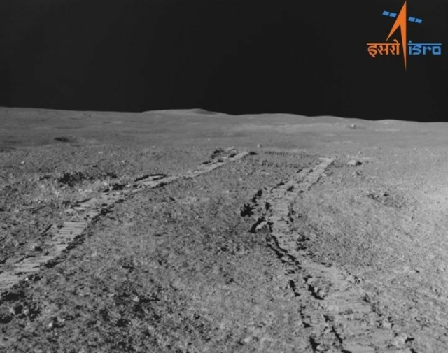 Sonda de la India confirma presencia de azufre cerca de polo sur de la Luna