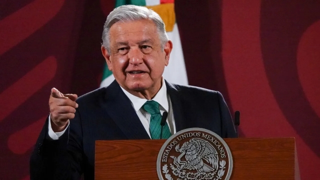 AMLO, a favor de liberación de Julian Assange, un ‘perseguido político’