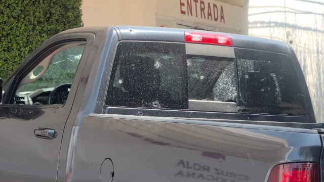 Agreden a tres hombres en la avenida R&iacute;o Mayo