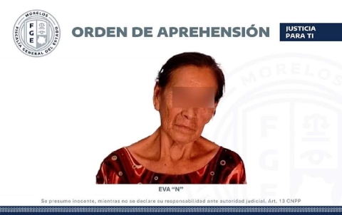 La detenida pretendía cobrar 300 mil pesos por la cesión de derechos de las placas que son propiedad de su concubino.