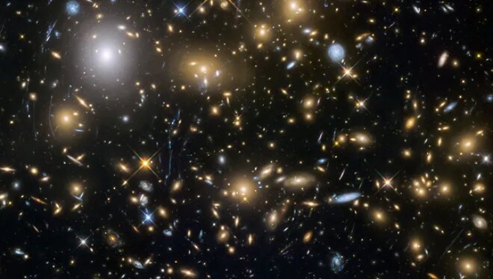 Telescopio Webb capta 7 galaxias a solo 650 millones de años del Big Bang