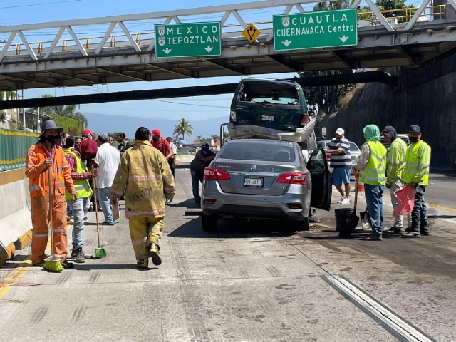 Por segundo día consecutivo se registraron percances viales en el Paso Exprés.