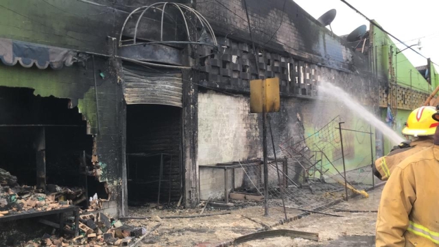 100 por ciento de control del incendio en mercado &#039;Hermenegildo Galeana&#039; de Cuautla