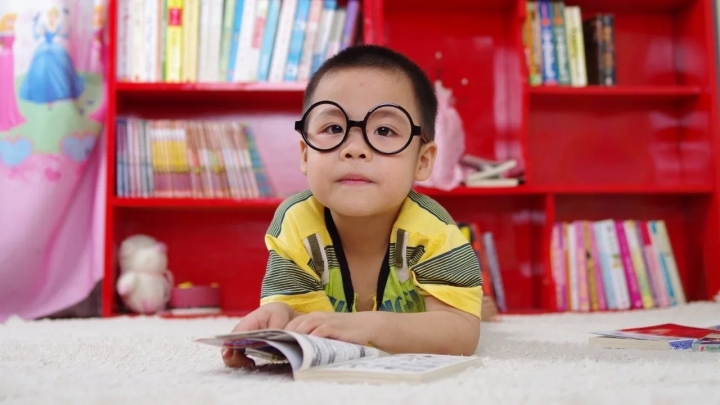 7 sencillos pasos para criar un niño genio, según los expertos