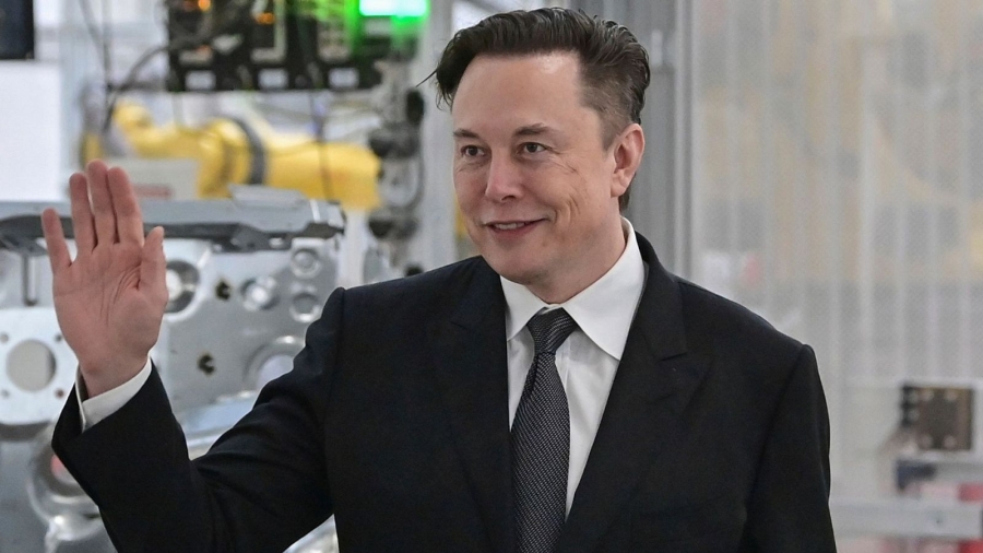 Elon Musk presenta Baby Grok, una inteligencia artificial diseñada para niñas y niños