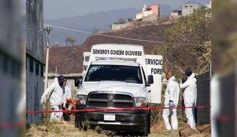 Encuentran a una mujer sin vida en Zacatepec