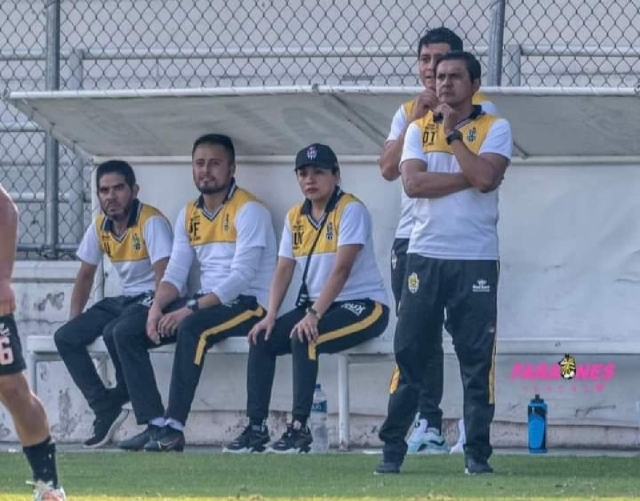 Antonio &quot;Teco&quot; Lara tendrá la experiencia de estar en el banquillo en su cuarto equipo de futbol profesional, el primero en la Liga Premier Serie B.