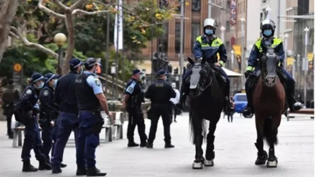 Ataque con cuchillo en Australia deja tres personas heridas