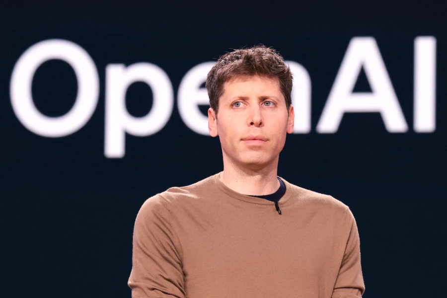 OpenAI y Jony Ive revelan avances y posible fecha de lanzamiento de su primer dispositivo de IA