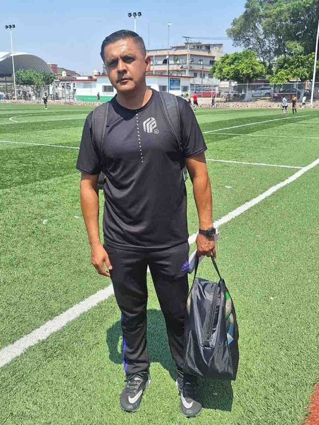 El técnico Antonio &quot;Teco&quot; Lara está a la espera de que pasará con su futuro con la escuadra de Escorpiones de Zacatepec.