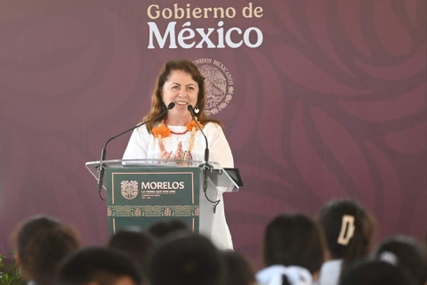 En Ahuehuetzingo, la gobernadora Margarita González Saravia anunció la apertura de cien nuevas Lecherías del Bienestar en localidades con alta marginación. 