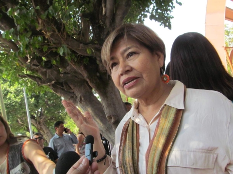 Los nuevos programas sociales son para ayudar a la familia, no al partido en el poder, aseguró la funcionaria, quien afirmó que este año se verá el impacto de los mismos en la población.