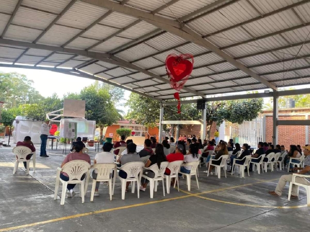 Los padres de familia conocieron a detalle en qué consiste el programa.