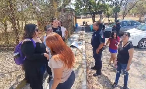 Niega escuela responsabilidad en la muerte de ocho perros