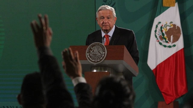 AMLO aún no contempla vacunación COVID para menores de 18 años.