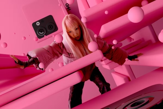 &#039;Barbie flip phone&#039;: HMD crea celular plegable inspirado en la muñeca