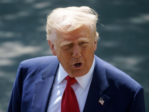 Trump logra acuerdo con la industria automotriz para disminuir aranceles