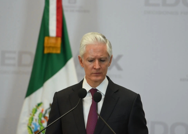 PRI expulsa a Alfredo del Mazo por traición al partido