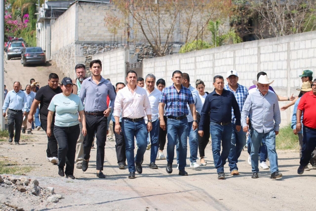 Entrega Eder Rodr&iacute;guez Casillas obra que garantiza el acceso al agua