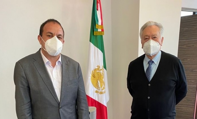 Se reúnen Cuauhtémoc Blanco y Manuel Bartlett, director general de CFE