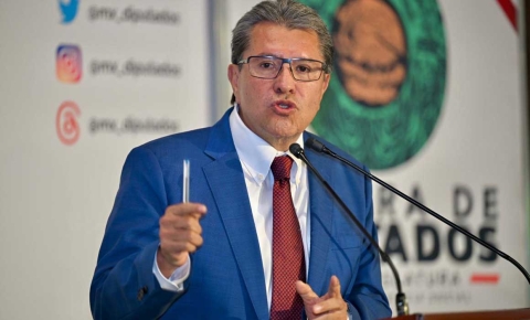 Monreal critica el cierre de frontera de Estados Unidos a ganado mexicano