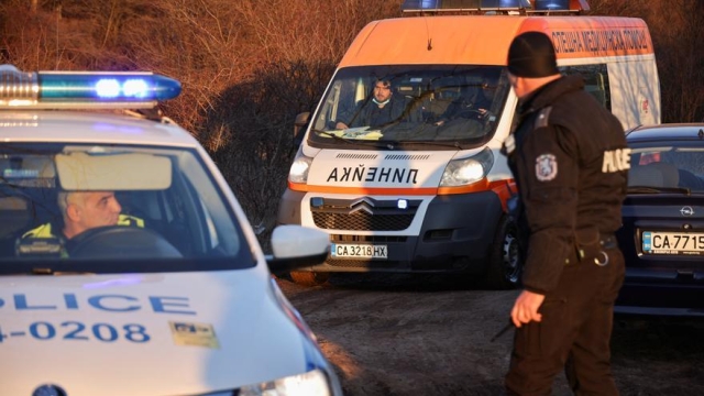 Abandonan camión con 40 migrantes en Bulgaria; mueren 18 por asfixia