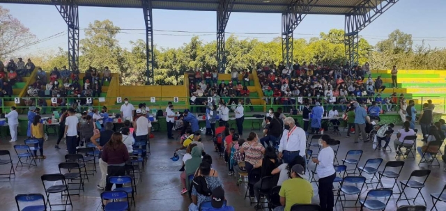 Ayer se registró una baja afluencia en el módulo de vacunación ubicado en la Unidad Deportiva de Cuautla. 