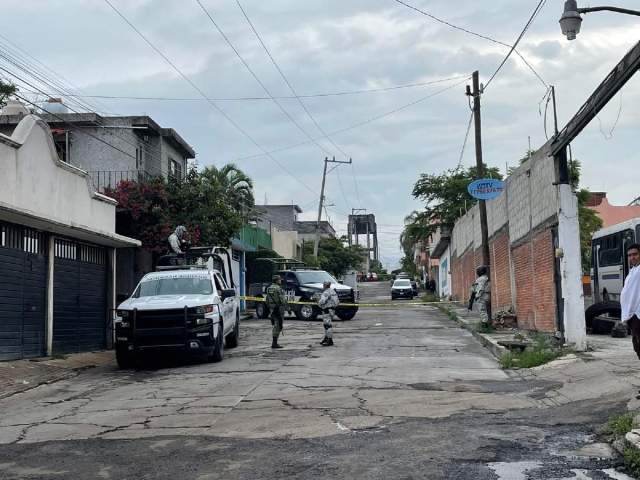 En el sitio no se pudo determinar la causa de muerte de estas personas.