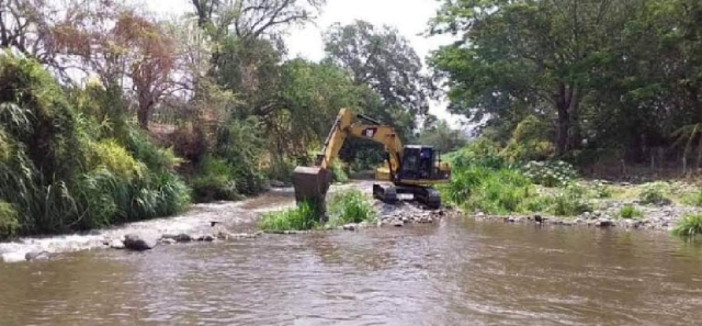 El desazolve en la zona de Actopan registra alrededor del 30 por ciento actualmente.