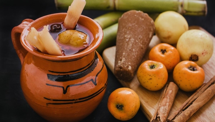 Saborea la Navidad: Ingredientes básicos para el tradicional ponche mexicano