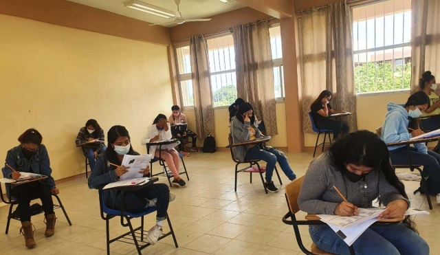 Inician los exámenes a aspirantes a ingresar a la UAEM