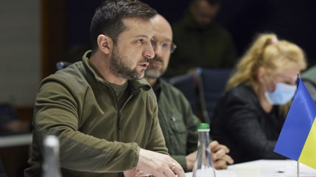 Zelenski sustituye al ministro de Defensa de Ucrania