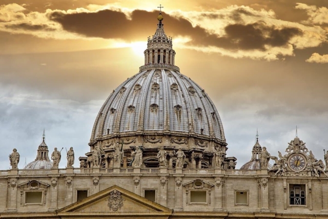 El Vaticano actualiza protocolos sobre apariciones sobrenaturales