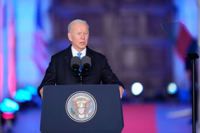 El mundo debe prepararse para &quot;un largo combate&quot;: Biden