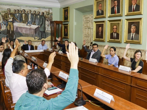 Manejo eficiente de recursos públicos impulsa estabilidad financiera en Cuernavaca: Urióstegui