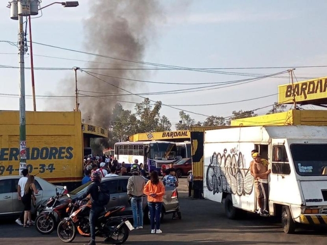 Helicóptero se estrella en Coyoacán por falla de motor