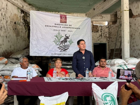 El edil de Jojutla resaltó que el fertilizante fue el que solicitaron los propios arroceros, por eso consideró que será de mucha utilidad para mejorar la producción.